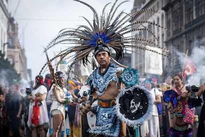 Danza monumental en el Zócalo de la Ciudad de México por el 700 aniversario de la capital, el 4 de mayo de 2025.