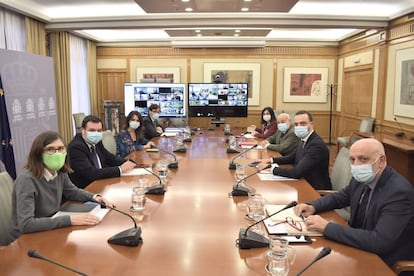 A meeting of central and regional health authorities on October 14.