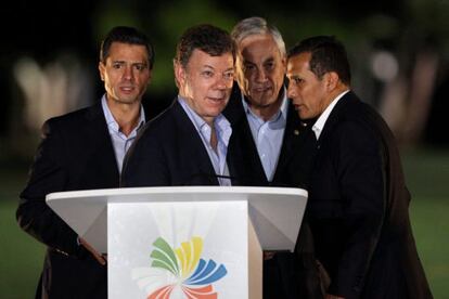From left to right, the presidents of Mexico, Enrique Peña Nieto; Colombia, Juan Manuel Santos; Chile, Sebastián Piñera and Peru, Ollanta Humala, at the Cali summit.