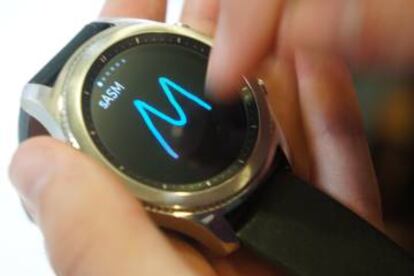 El Samsung Gear S3 permite escribir en la pantalla.