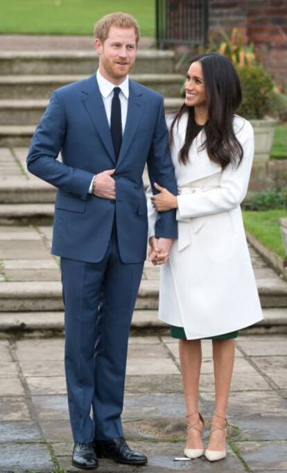 Enrique de Inglaterra y Meghan Markle, en el anuncio de su compromiso, el 27 de noviembre de 2017 en el palacio de Kensington.