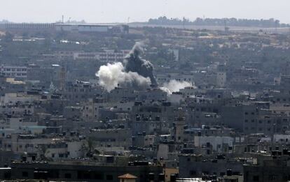 Bombardeo israelí sobre Ciudad de Gaza.