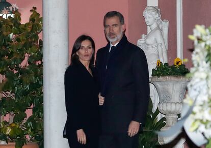 Los reyes de España Felipe y Letizia, a su llegada a la capilla ardiente de la infanta Pilar de Borbón.