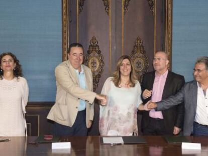 Susana D&iacute;az, tras la firma con los sindicatos de la funci&oacute;n p&uacute;blica.