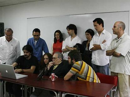 Gabriel García Márquez y Fernando León impartieron la semana pasada un taller de guión en la escuela de San Antonio de los Baños.