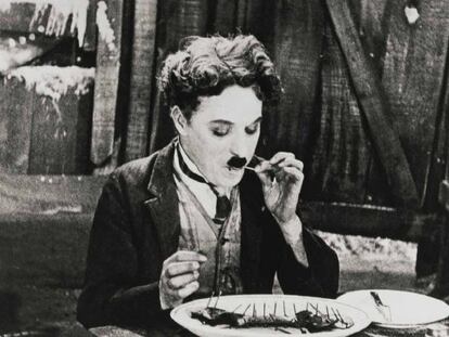 Charles Chaplin en una escena de la pel&iacute;cula &#039;La quimera del oro&#039;. 