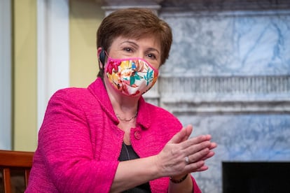 Kristalina Georgieva, directora gerente del FMI, en un encuentro con el presidente ecuatoriano, Lenín Moreno, el martes 26 de enero en Washington.