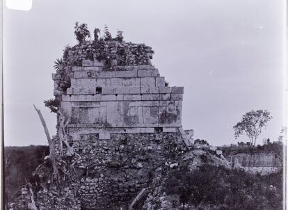 A zona de Chichén Itzá, na península mexicana de Yucatán. Sem dúvida, as peças de Maudslay têm sua história, pois constituem uma das mais antigas memórias arqueológicas do México.