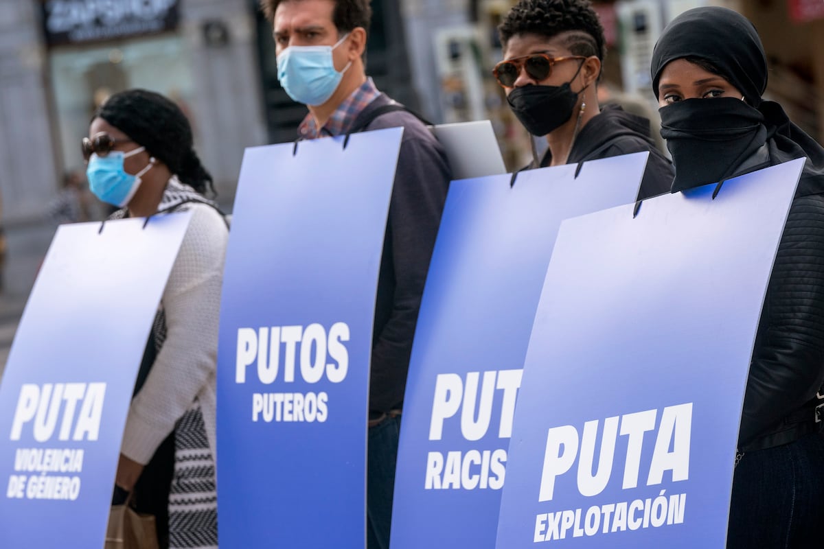 Este verano, trabaja de puta | Noticias de Cataluña | EL PAÍS