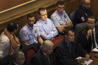 El líder del grupo, Ricardo Mateo, sentado en el banquillo de los acusados durante un juicio en 2012.