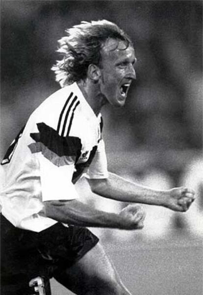 Brehme, tras marcar el gol a Argentina en la final de Italia 90.