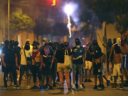 Encapuchados, durante los graves altercados de Torre Pacheco (Murcia) de pasado julio.