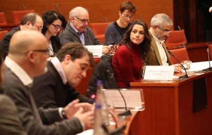 Arrimadas, ayer en la reunión de la Diputación permanente del Parlament.