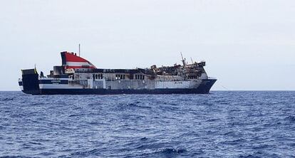 Traslado del ferry &#039;Sorrento&#039; a Sagunto. 