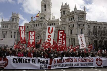 Cabecera de la manifestaci&oacute;n de la cumbre social celebrada en marzo de 2013.