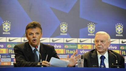 Gilmar Rinaldi e Jos&eacute; Maria Marin durante uma coletiva de imprensa.