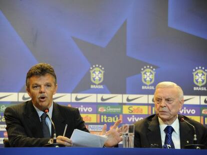 Gilmar Rinaldi e Jos&eacute; Maria Marin durante uma coletiva de imprensa.