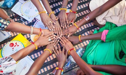 Mujeres durante un taller de sensibilización sobre higiene menstrual en Louga, Senegal.