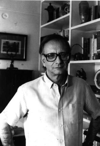 El escritor Jesús Fernández Santos.