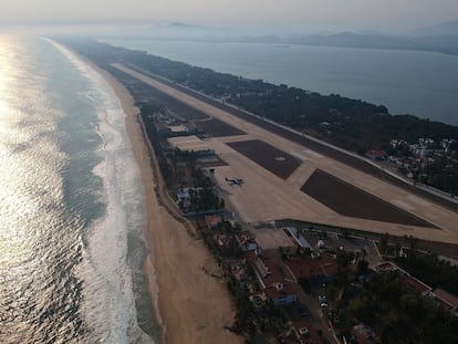 Imagen de la base aérea militar de Pie de la Cuesta, en la costa de Guerrero, en 2021.