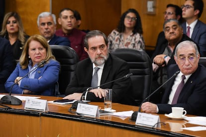 Los ministros de la SCJN: Loretta Ortiz; Jorge Mario Pardo; y Alberto Pérez Dayán, durante una mesa de diálogo sobre la reforma judicial, en junio de 2024.