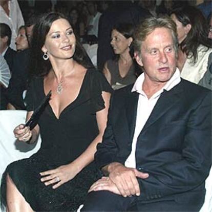 Michael Douglas y Catherine Zeta-Jones, durante el concierto de Noa.