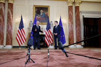 Josep Borrell, izquierda, y Antony Blinken, antes de su reunión del jueves en el Departamento de Estado, en Washington.