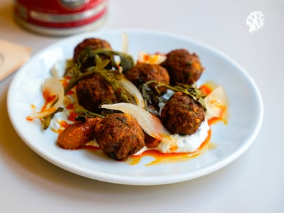 Albóndigas griegas: una receta de abuela con giro contemporáneo