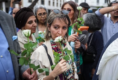 Familiares de las víctimas del atentado de  2003, el martes en Casablanca.