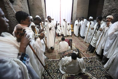 Religiosos en una misa en Lalibela.