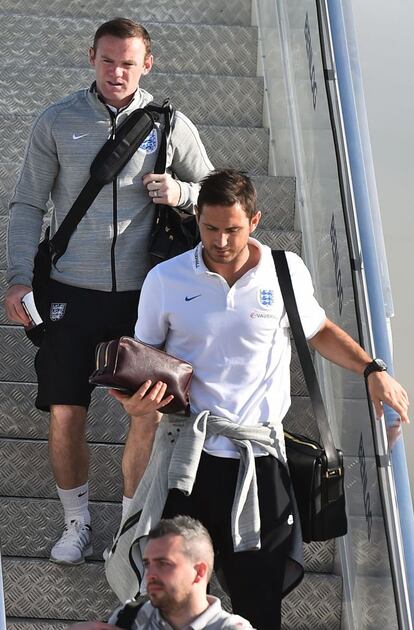 Lampard y Rooney, de Inglaterra, a su llegada a Brasil.