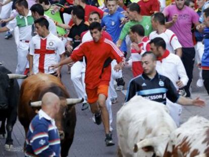 Un momento del primer encierro de San Sebastián de los Reyes.