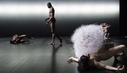 Una escena del espectáculo de Sasha Waltz en el TNC. [