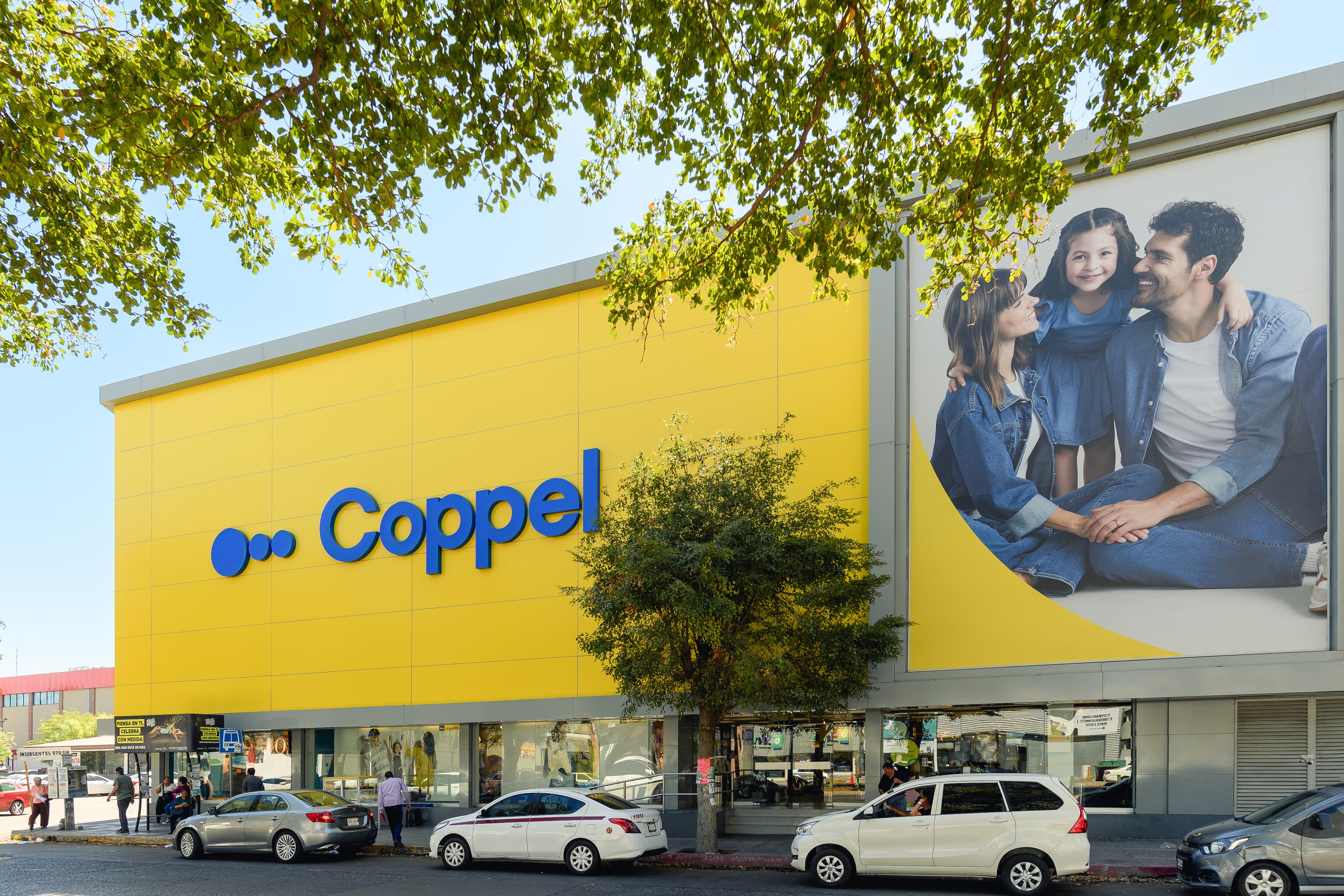 Fachada de una tienda Coppel en Culiacán, Sinaloa.