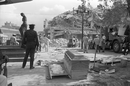 Insurgentes y Álvaro Obregón, colonia Roma Condesa. Terremoto de 1985.