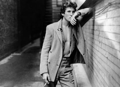En 1980 Richard Gere comprendió que su interpretación de Julian Kaye lanzaría su carrera. “Cuando acepté el papel no tenía claro que quisiera convertirme en un 'sex symbol'. Pero supongo que, si quieres triunfar como estrella de cine, de rock o lo que sea, en parte quieres ser deseado".