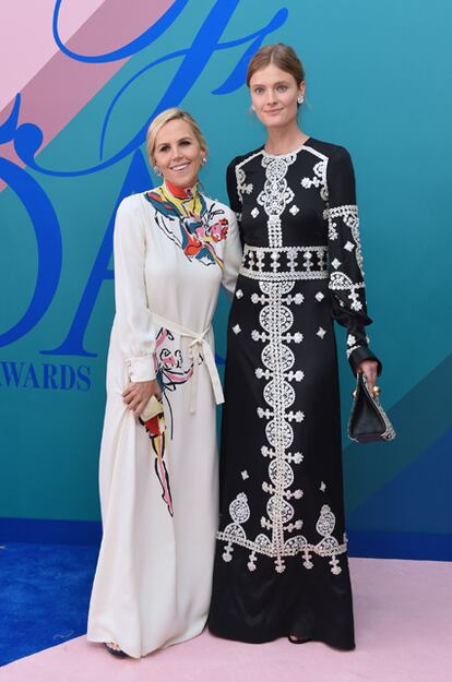 Tory Burch y Constance Jablonski.