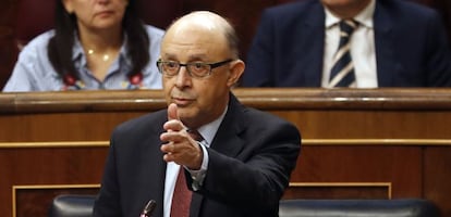 El ministro de Hacienda, Crist&oacute;bal Montoro.