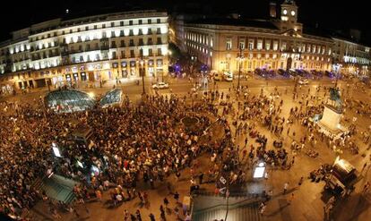 Asamblea del 15-M celebrada esta noche en Sol para hacer balance.