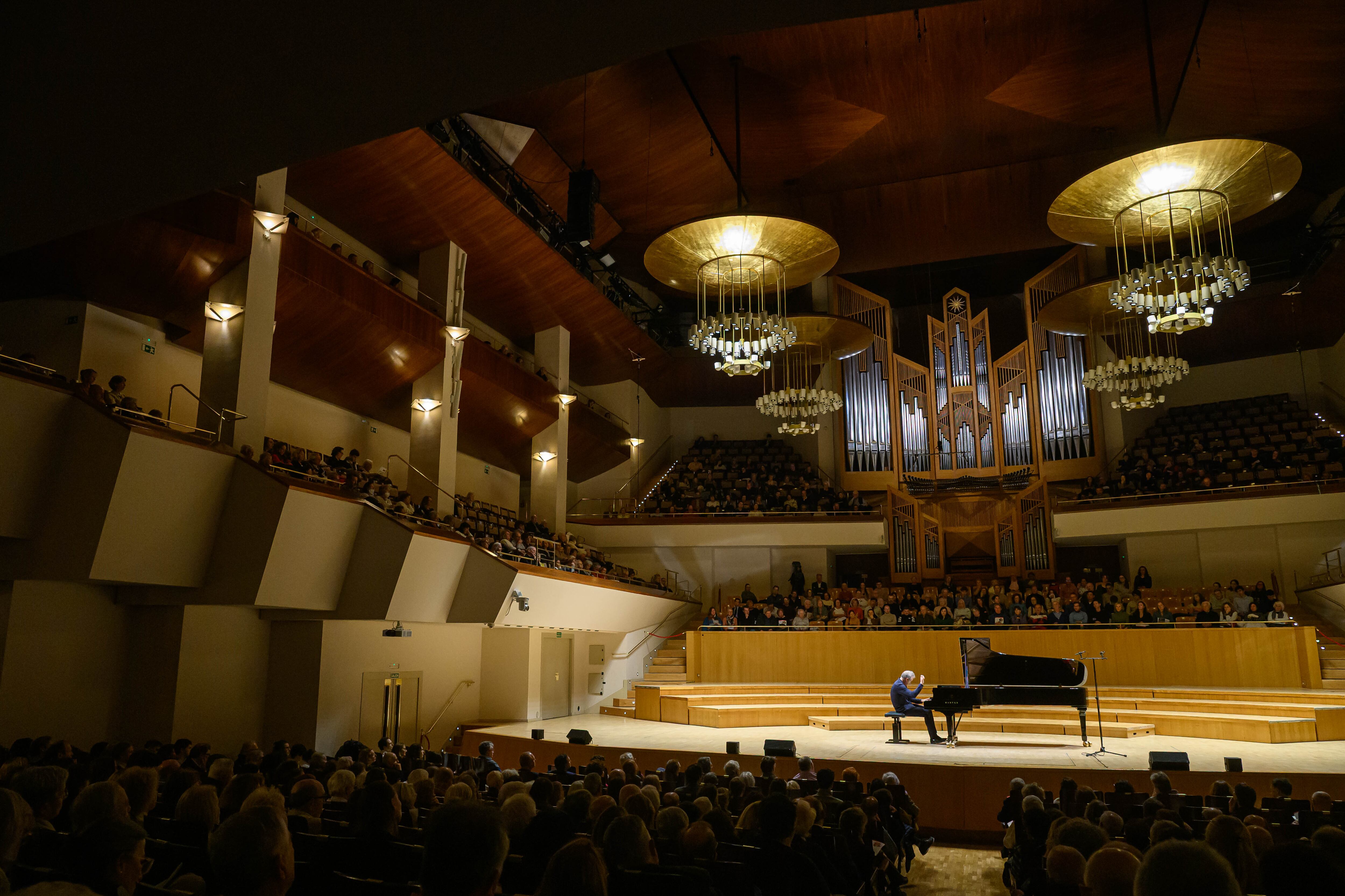 Vista general de la sala durante la intervención de Alexei Volodin.