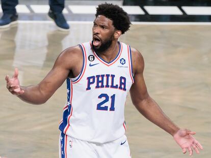 Joel Embiid, en un partido de abril de los Philadelphia 76ers contra los Brooklyn Nets.