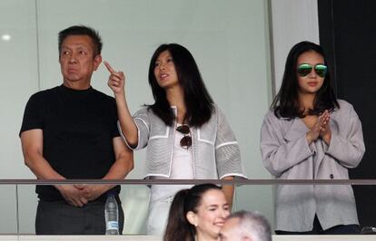 Peter Lim, en el último partido del Valencia en Mestalla.