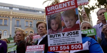 Una de las concentraciones por Ruth y José en Huelva.