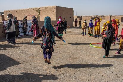 Alrededor de 14.000 familias se han asentado en el campamento de refugiados de Sabz-e-Shark desde 2018, después de haber sido desplazados debido a la sequía y el conflicto.