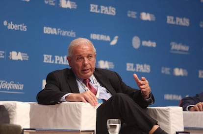 El alcalde de Miami, Tomás Pedro Regalado, durante el foro Las ciudades de América Latina, orgamizado por El País en Buenos Aires.