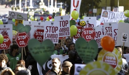 Vista de los paprticipantes en la Marcha Mundial por el Clima, celebrada el 29 de noviembre en Madrid.