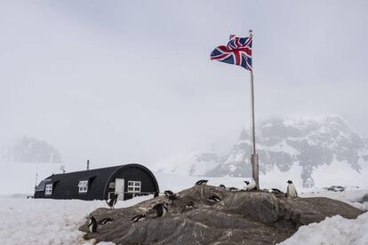 La antigua base britnica de Port Lockroy, hoy museo