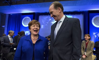 Kristalina Georgieva, directora gerente del Fondo Monetario Internacional, y David Malpass, presidente del Banco Mundial, en Washington, en octubre de 2019.