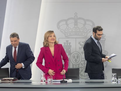 Tensa cuenta atrás para la primera gran votación de la legislatura: el Gobierno ve factible incorporar cambios de Junts y Podemos a los decretos anticrisis pero no del PP.