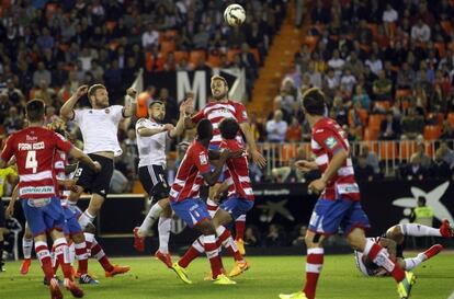 Imagen del encuentro entre el Valencia-Granada en Mestalla.